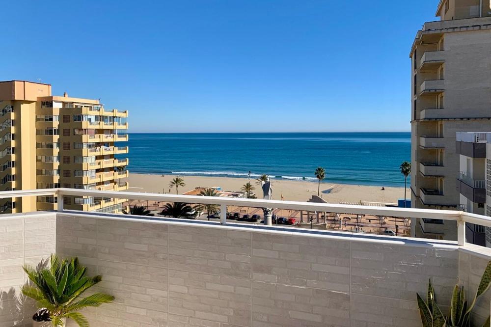 Luxury Penthouse, Sea Views, 50m From The Beach! Lägenhet Fuengirola